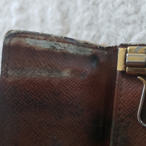 LV monogram keyholder - Picture 11 of 11